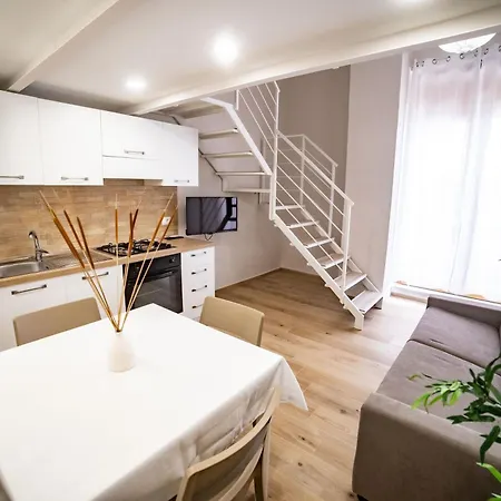 Διαμέρισμα Isabel House