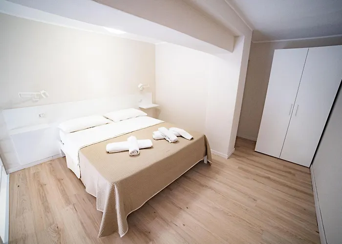 アパート Isabel House *