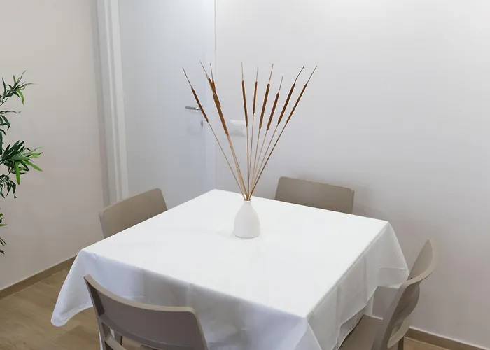 Apartman Isabel House *